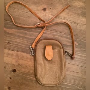 DIVINA FIRENZE ITALY AMANDA PEBBLED LEATHER CROSSBODY PURSE BAG CAMEL TAN